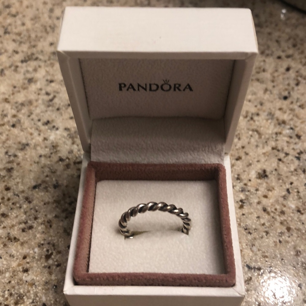 Pandora ring
